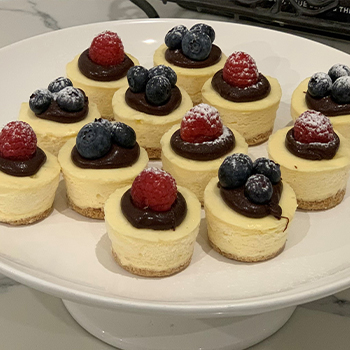 mini-cheesecake - square catering menu - buffet catering - lunch catering